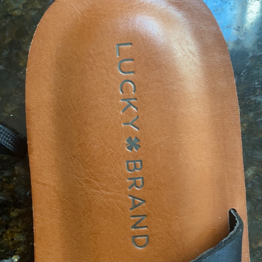 Lucky Brand pair of leather strappy sandals NWOB - Picture 5 of 12